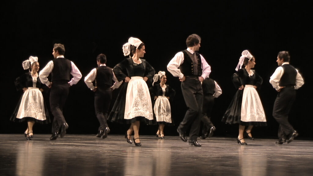 danse bretonne la gavotte